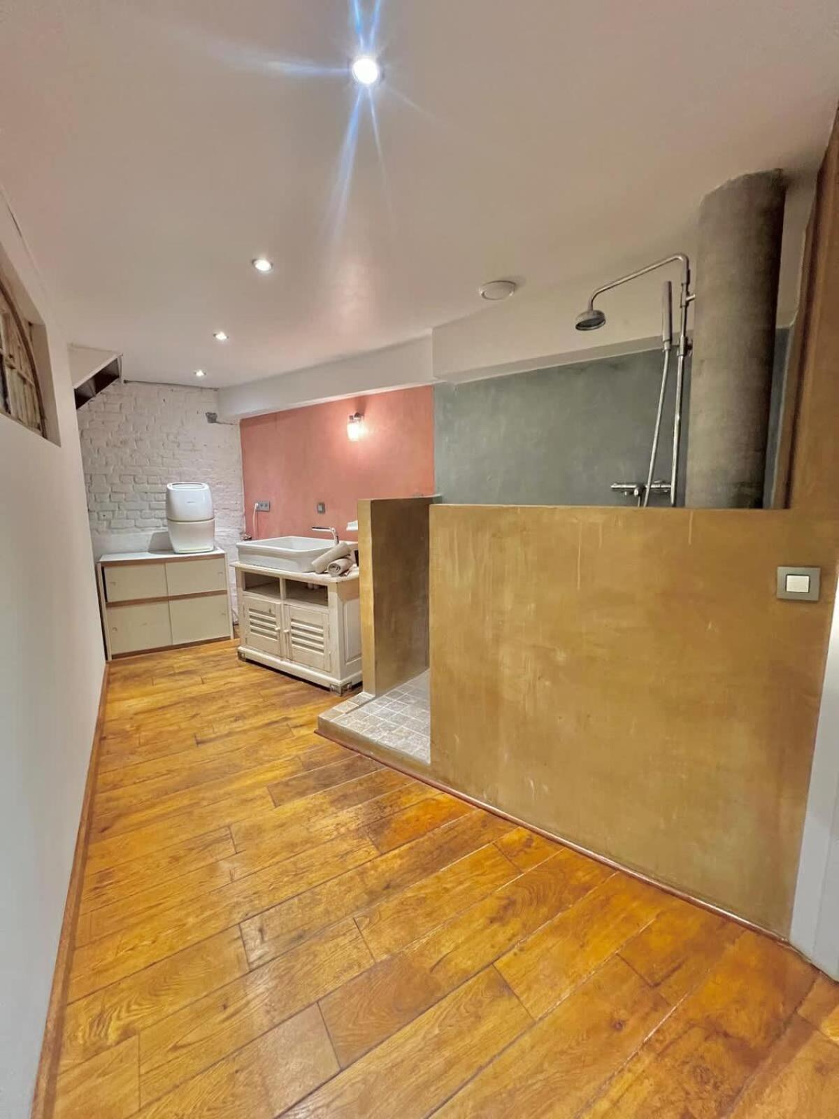 Etonnante Maison Au Style Unique A Bruxelles! Vakantiehuis